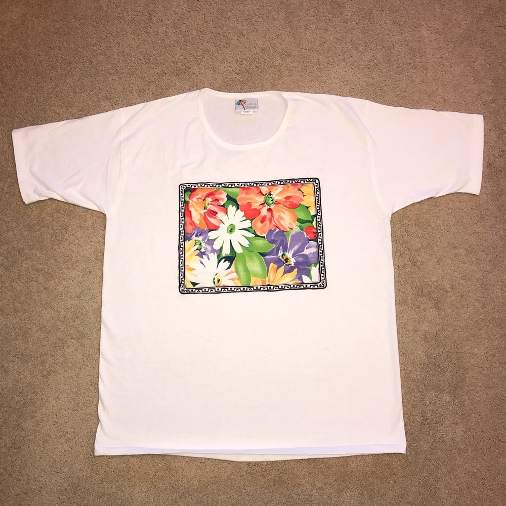 Coastal Cotton White Graphic Tee Womens Size XL Floral Center Patch USA Made
